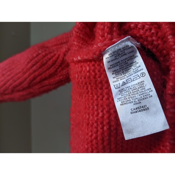 Red cable knit sweater, mock neck. Loft sz Medium. Holiday sweater - Picture 7 of 8